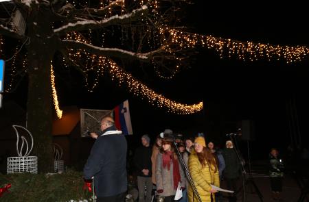 PRIŽIG LUČI 10 FOTO LJUBO VUKELIČ